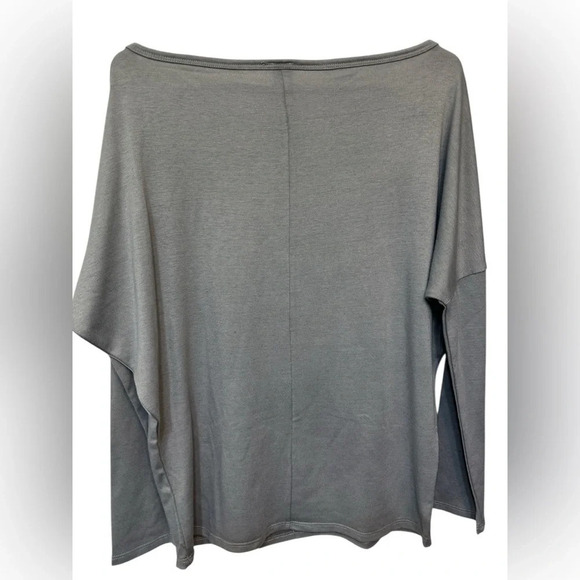 Go Couture Boatneck Dolman Sweater heart graphic NWOT - Picture 2 of 5